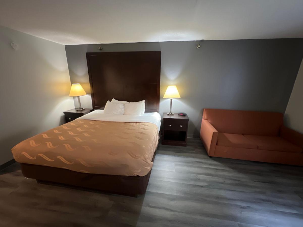 Quality Inn & Suites Rosemount Екстериор снимка