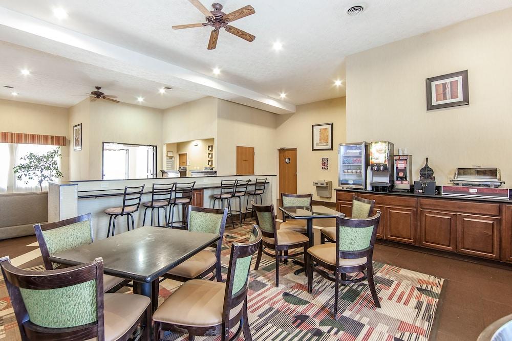 Quality Inn & Suites Rosemount Екстериор снимка