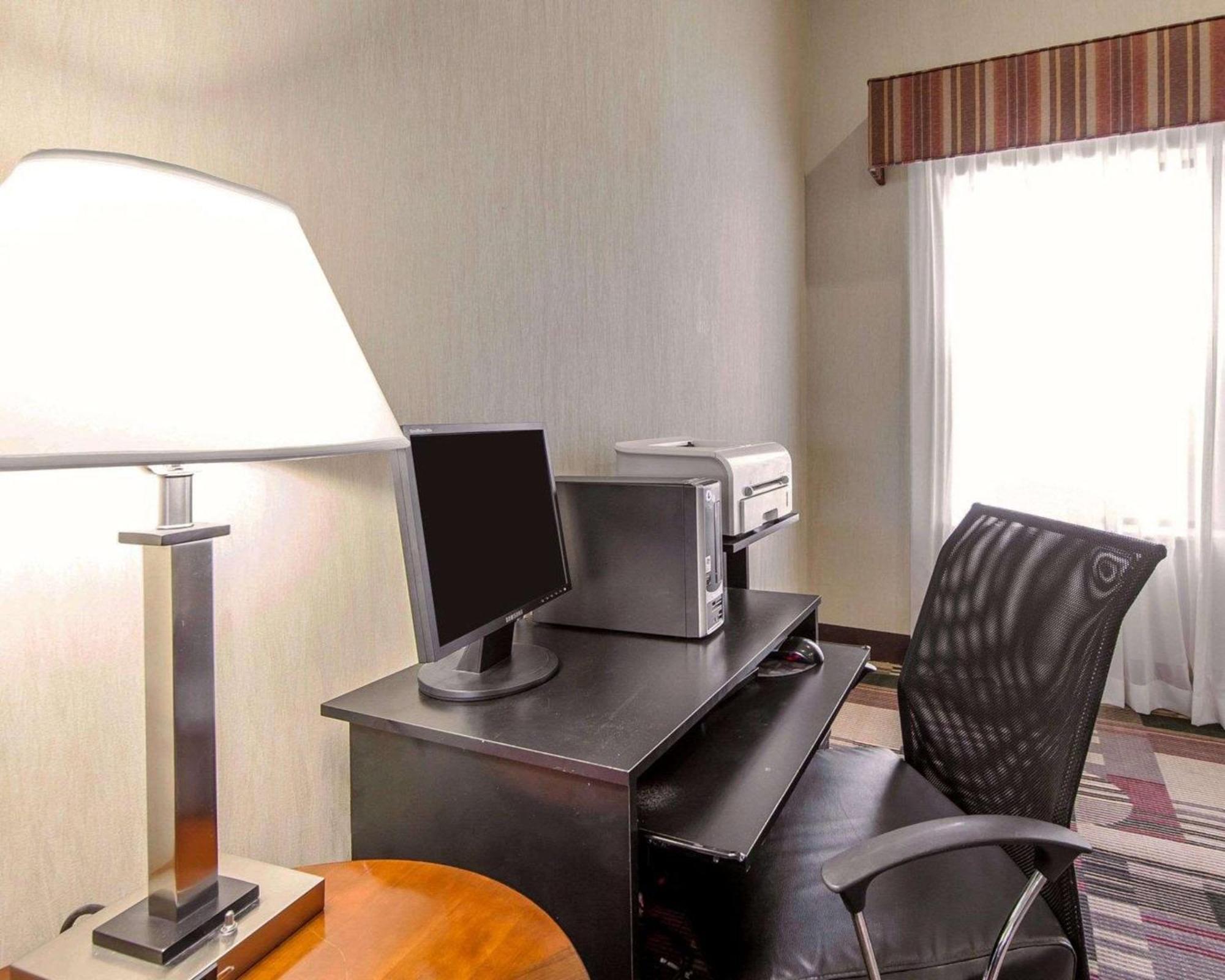Quality Inn & Suites Rosemount Екстериор снимка